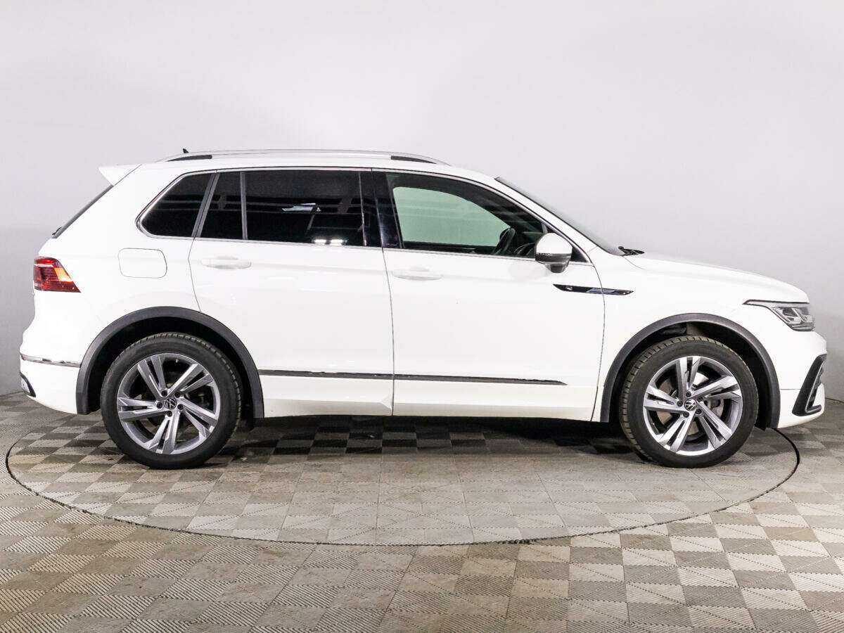 Купить Volkswagen Tiguan, 2021, 106 836 км, фото №4