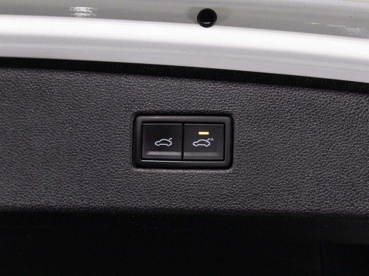 Купить Volkswagen Tiguan, 2021, 106 836 км, фото №15