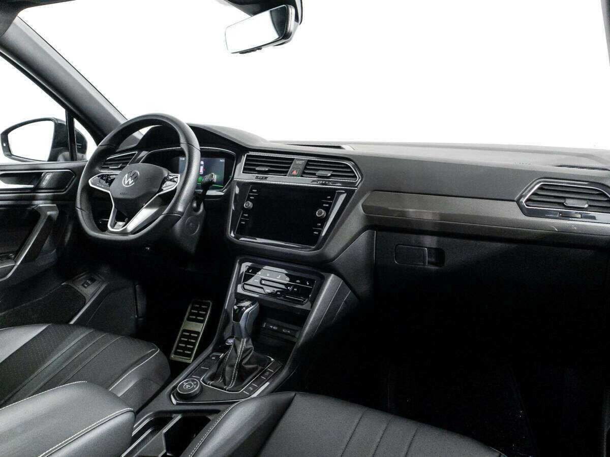 Купить Volkswagen Tiguan L, 2022, 16 851 км, фото №9