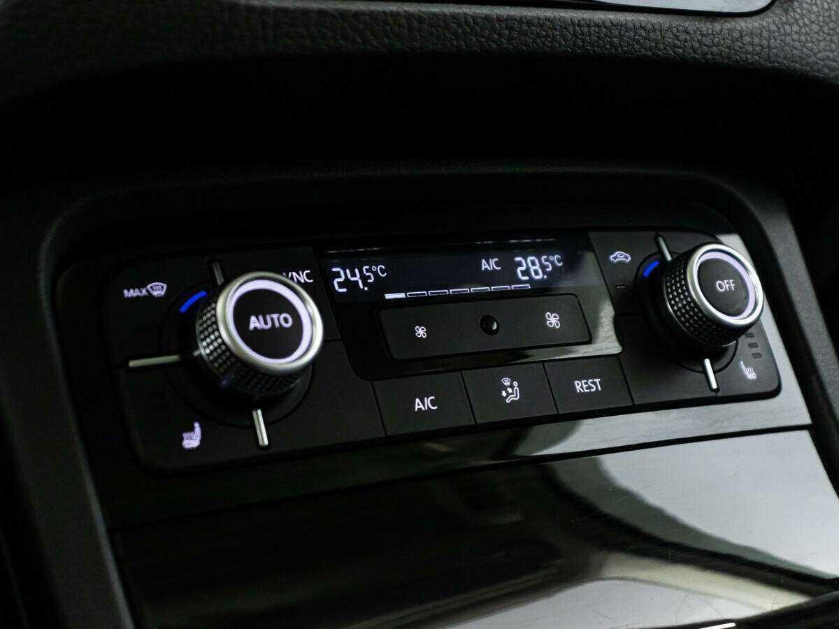 Купить Volkswagen Touareg, 2015, 192 733 км, фото №20