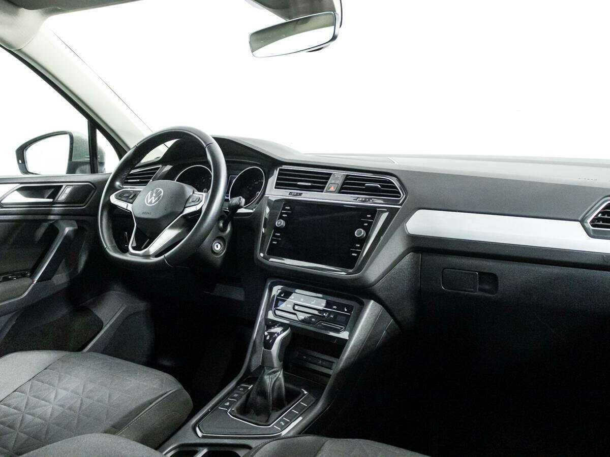 Купить Volkswagen Tiguan, 2021, 98 939 км, фото №9