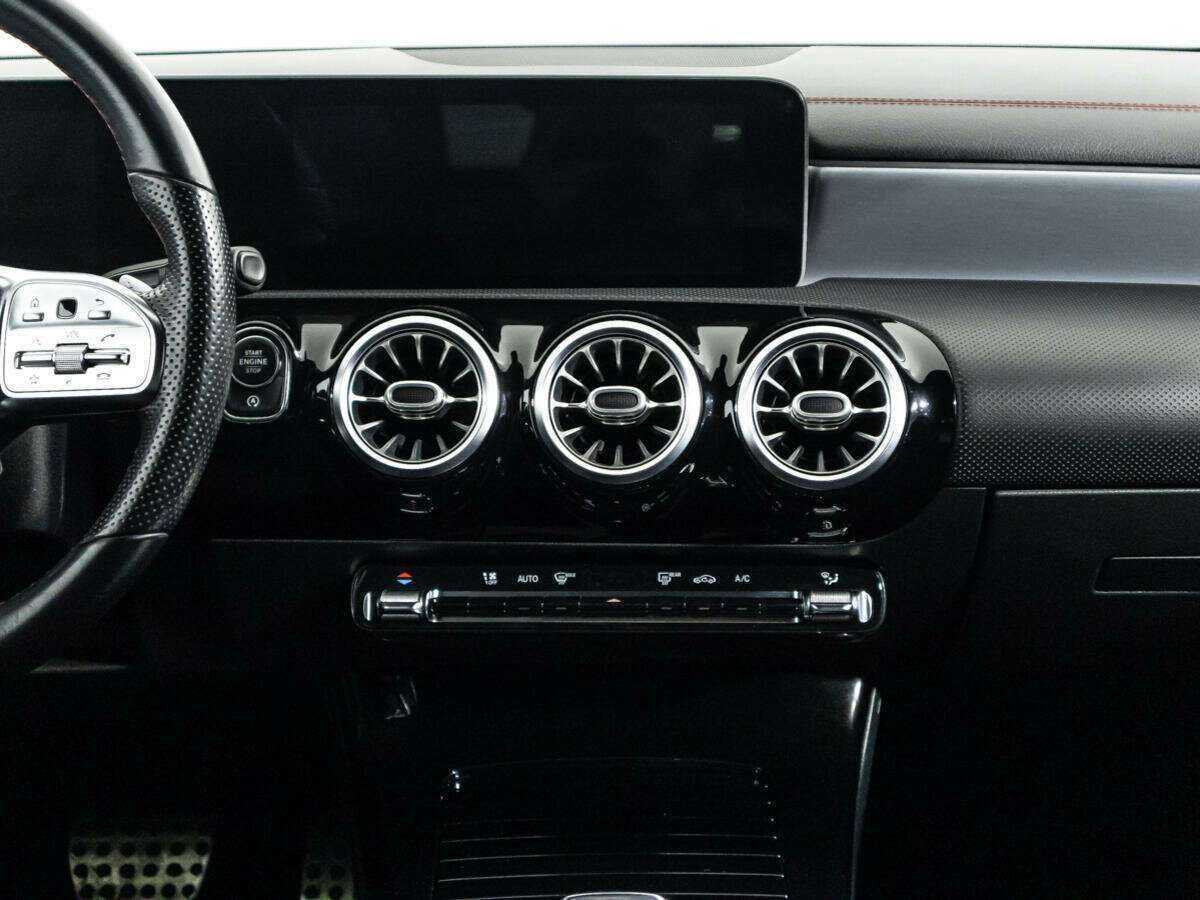 Купить Mercedes-Benz CLA 200, 2019, 115 001 км, фото №14