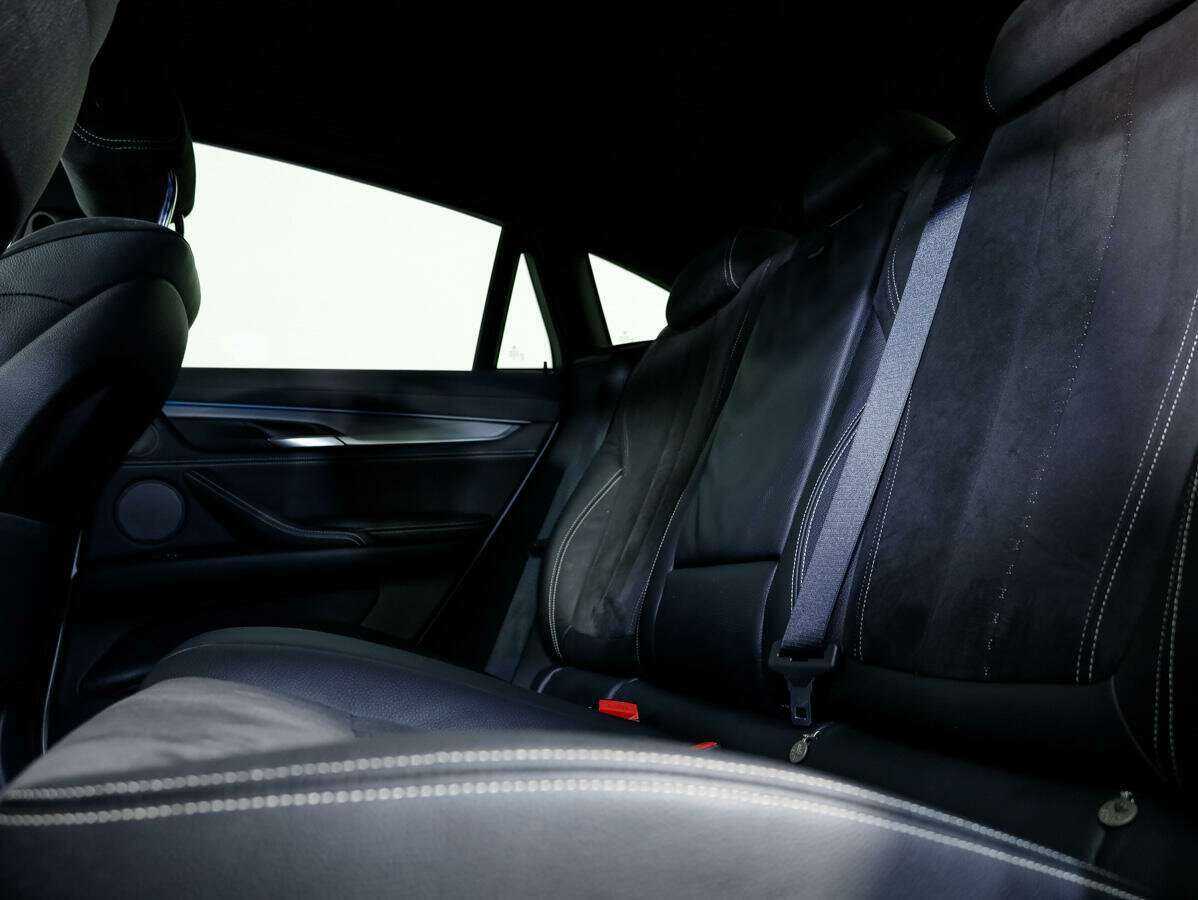 Купить BMW X6 30d, 2017, 168 165 км, фото №12