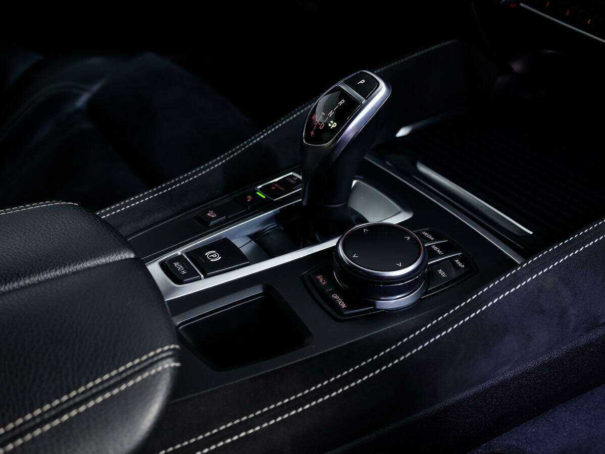 Купить BMW X6 30d, 2017, 168 165 км, фото №24