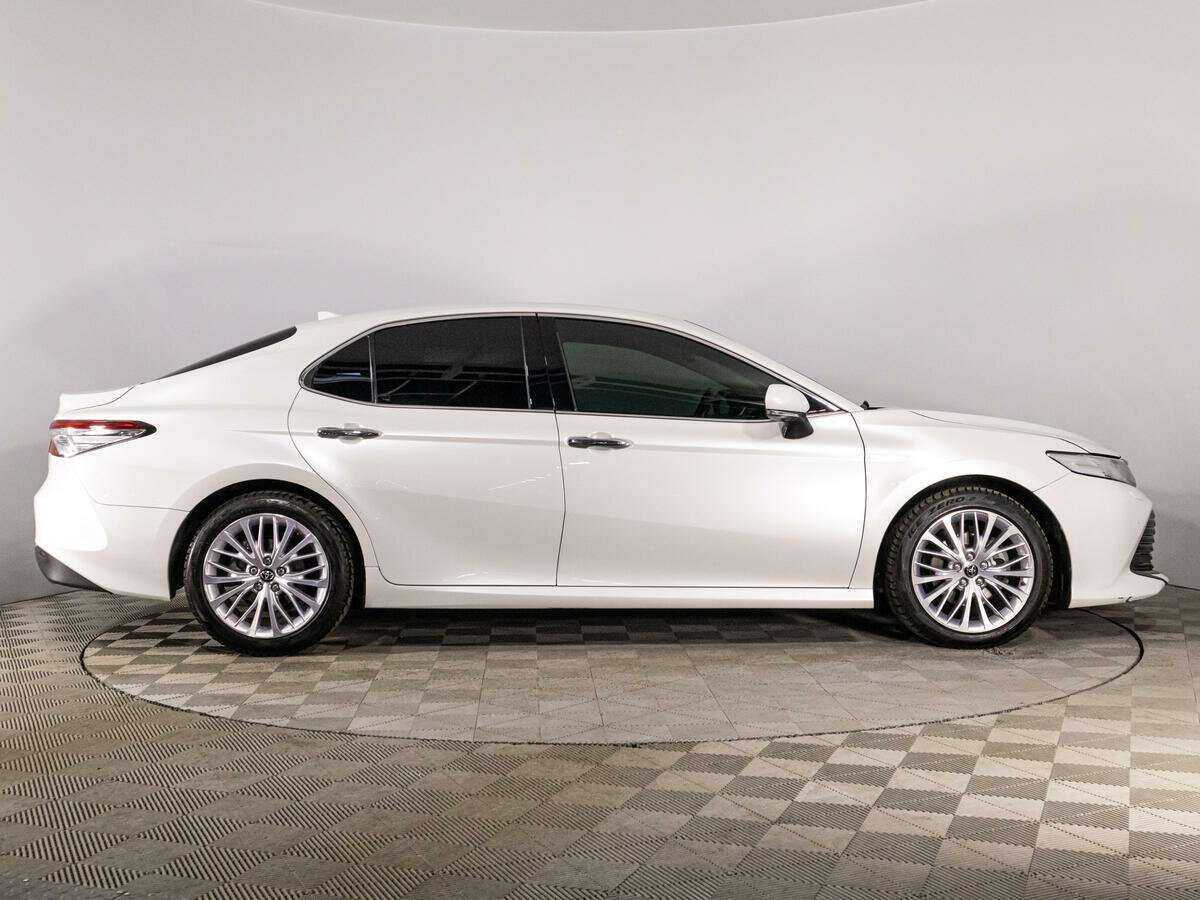 Купить Toyota Camry, 2018, 69 000 км, фото №4