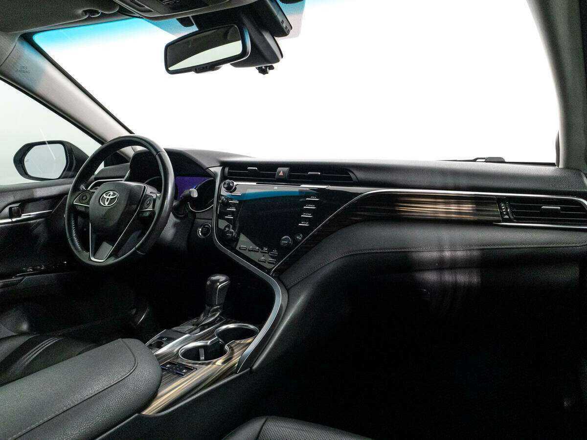 Купить Toyota Camry, 2018, 69 000 км, фото №9