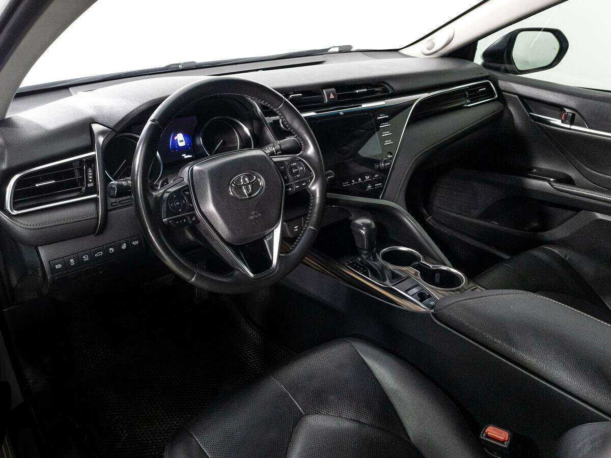 Купить Toyota Camry, 2018, 69 000 км, фото №11
