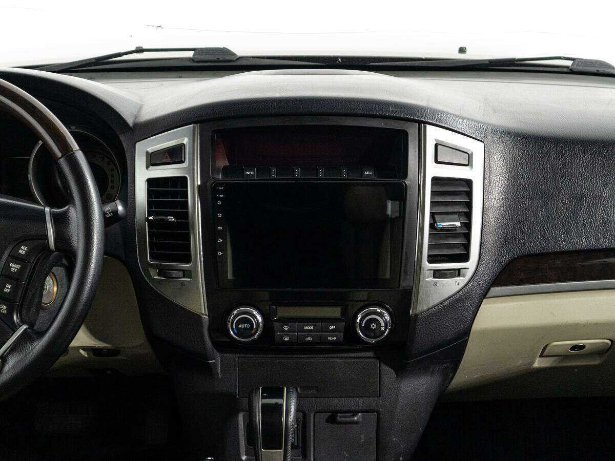 Купить Mitsubishi Pajero, 2017, 80 703 км, фото №12