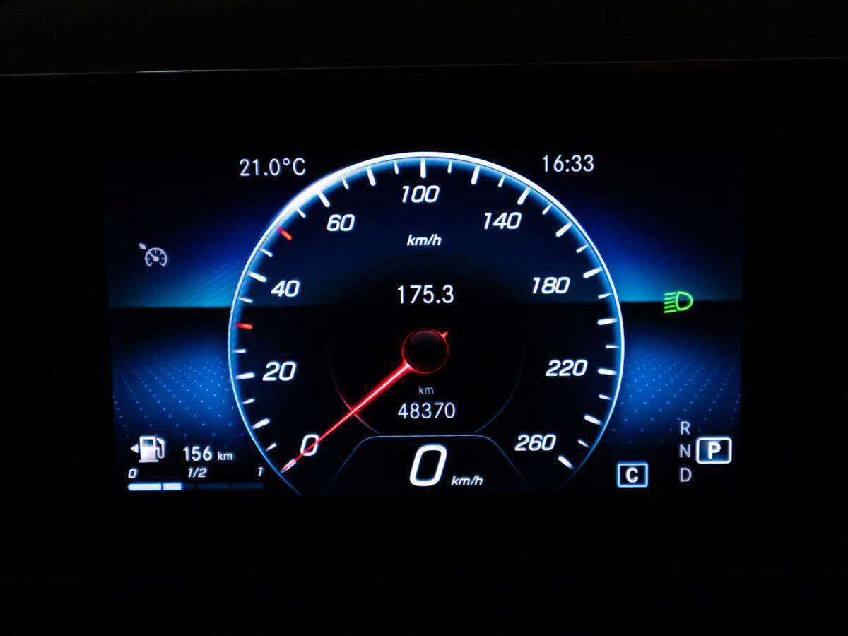 Купить Mercedes-Benz GLA 250, 2020, 48 368 км, фото №12