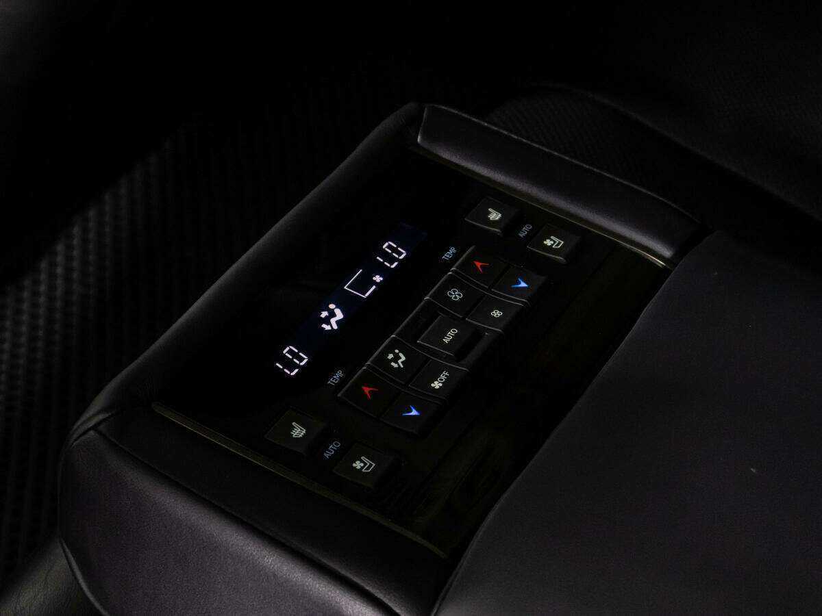 Купить Lexus LX 450d, 2016, 249 399 км, фото №23