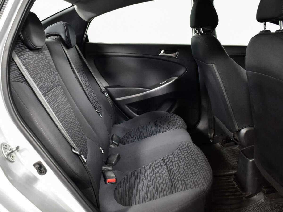 Купить Hyundai Solaris, 2015, 150 953 км, фото №10