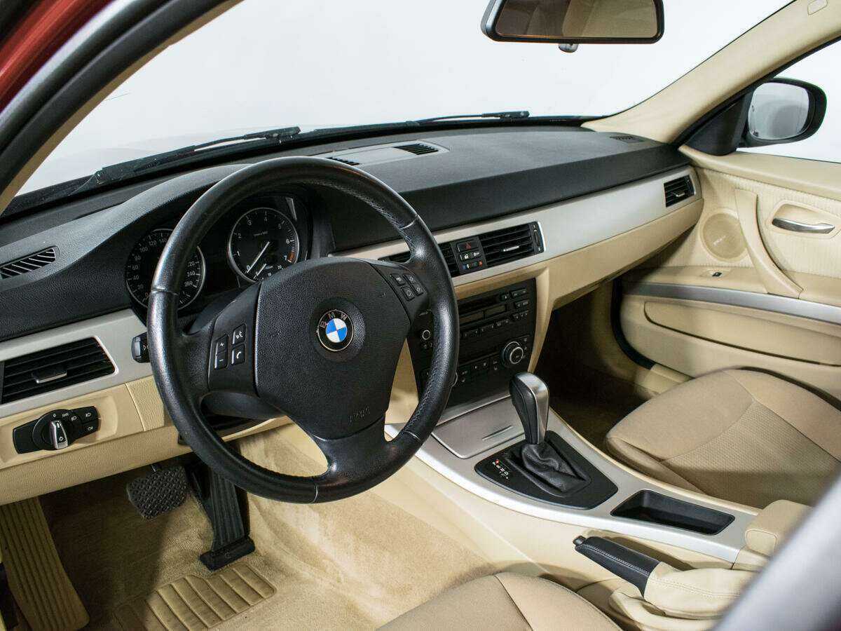 Купить BMW 3 серии 318i, 2011, 119 031 км, фото №13