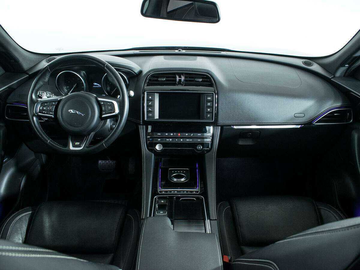 Купить Jaguar F-Pace, 2017, 78 770 км, фото №12