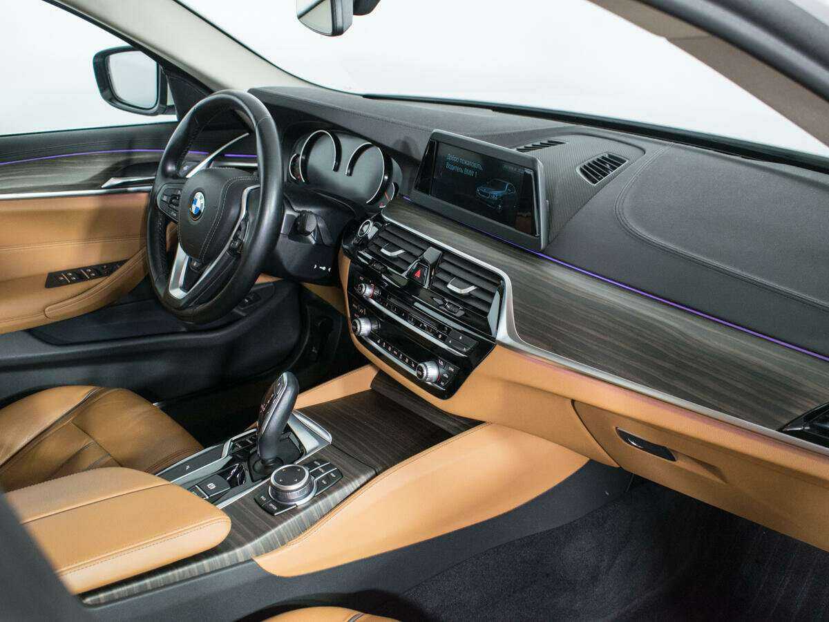Купить BMW 5 серии 520d xDrive, 2018, 82 599 км, фото №9
