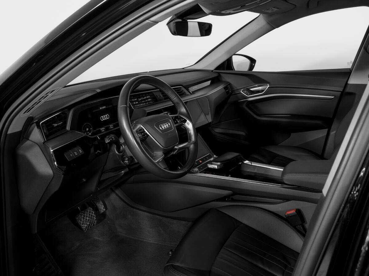 Купить Audi e-tron 50, 2020, 68 000 км, фото №16