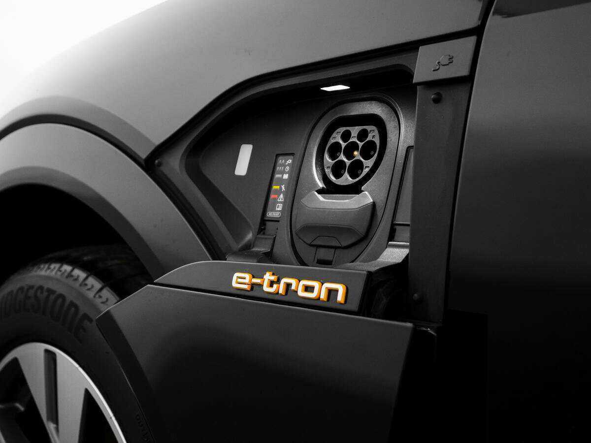 Купить Audi e-tron 50, 2020, 68 000 км, фото №18