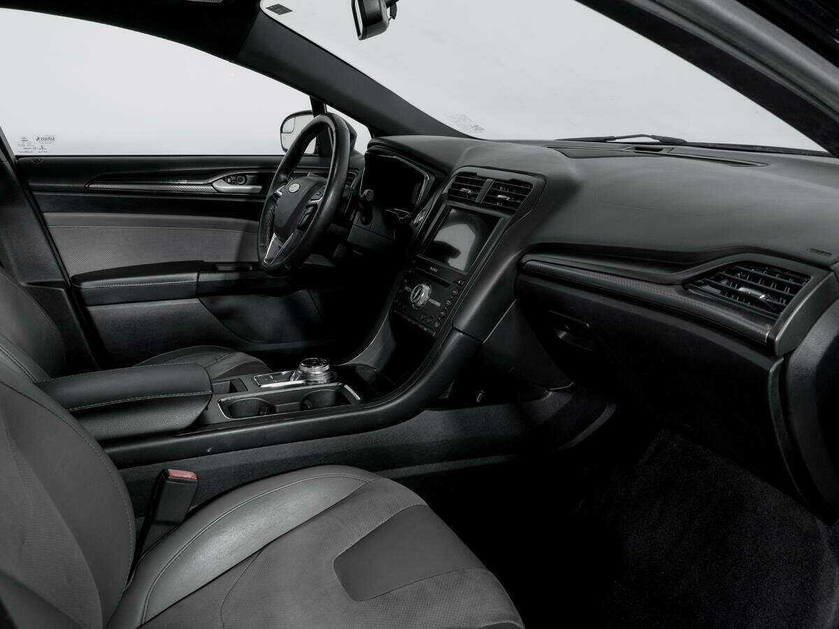 Купить Ford Fusion (North America) Sport, 2017, 190 000 км, фото №9