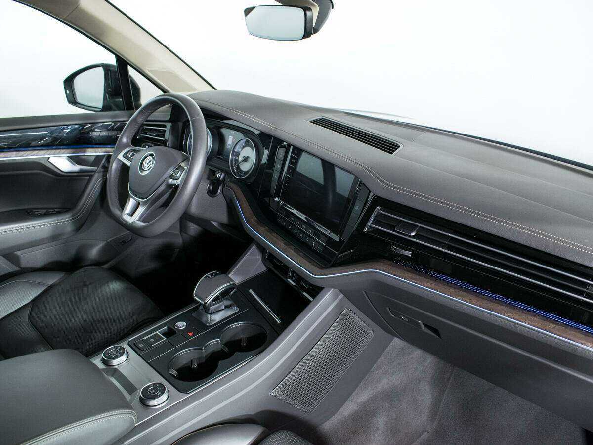 Купить Volkswagen Touareg, 2020, 64 446 км, фото №9