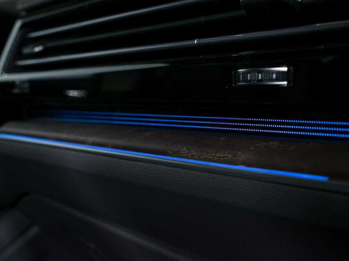 Купить Volkswagen Touareg, 2020, 64 446 км, фото №16