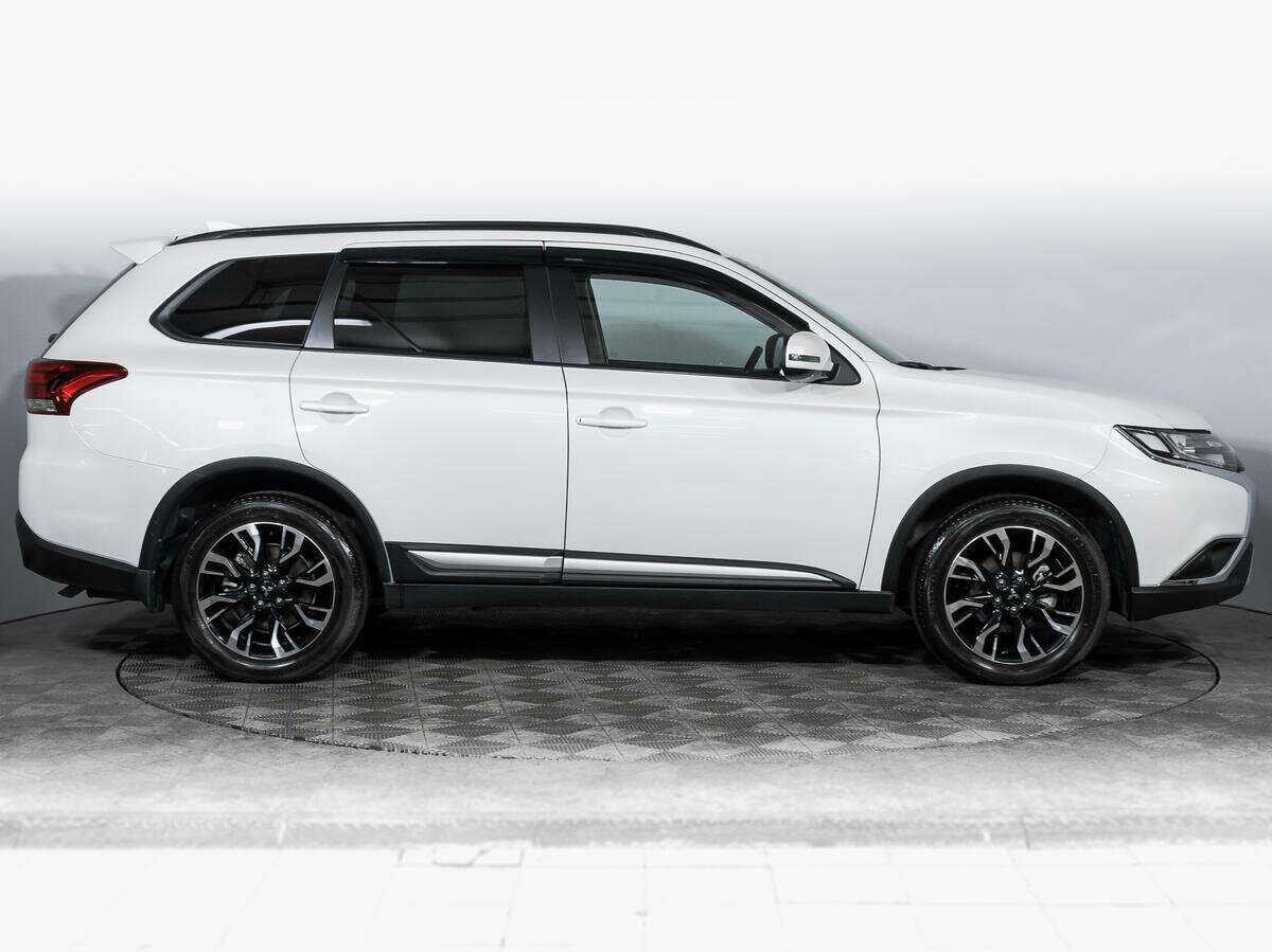 Купить Mitsubishi Outlander, 2021, 43 837 км, фото №4