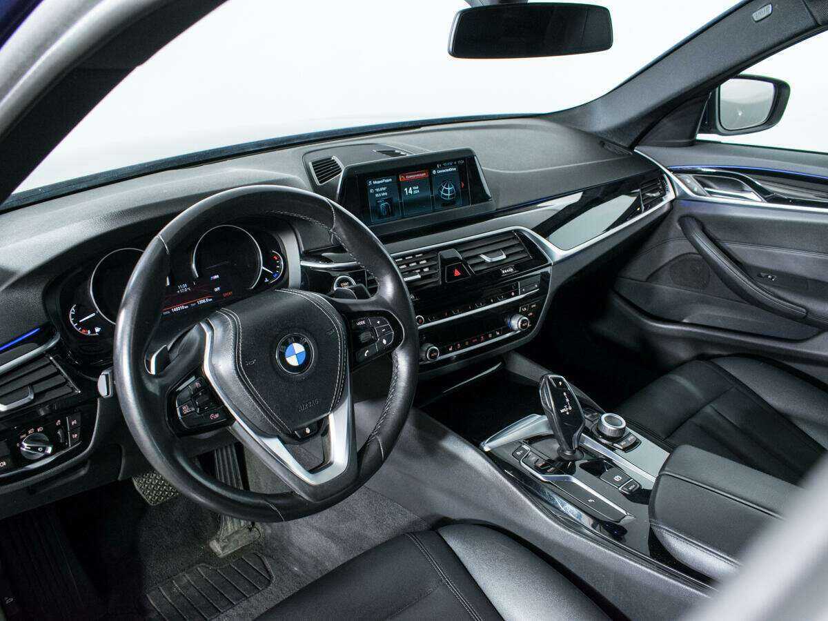 Купить BMW 5 серии 520i, 2018, 140 000 км, фото №13