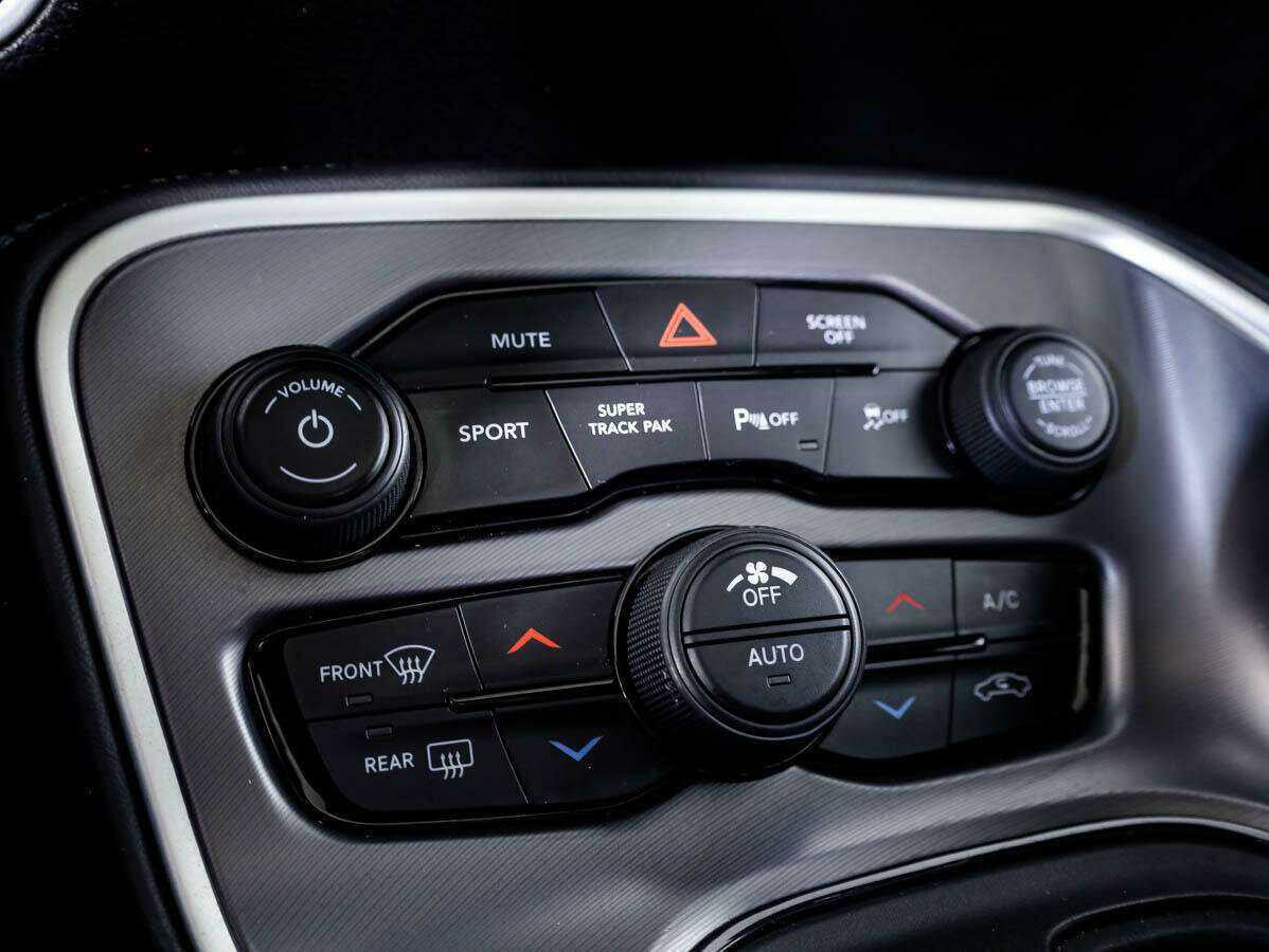 Купить Dodge Challenger, 2020, 57 141 км, фото №19