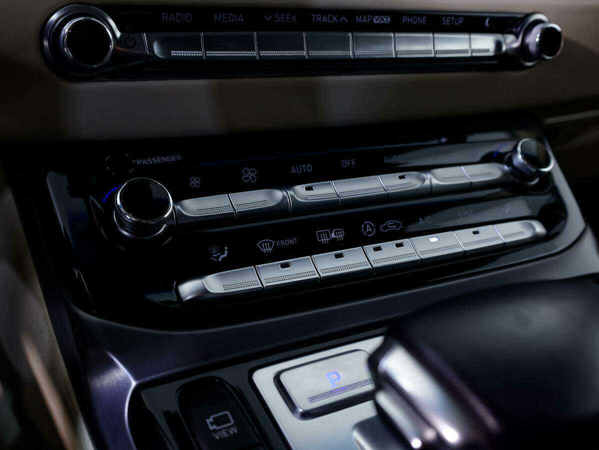 Купить Genesis G90, 2016, 119 863 км, фото №24