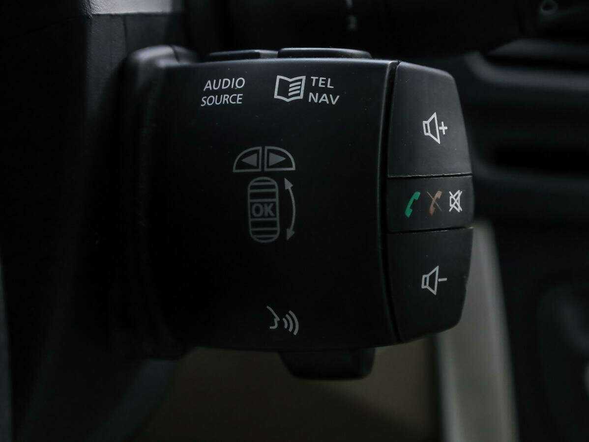 Купить Renault Latitude, 2011, 304 253 км, фото №14