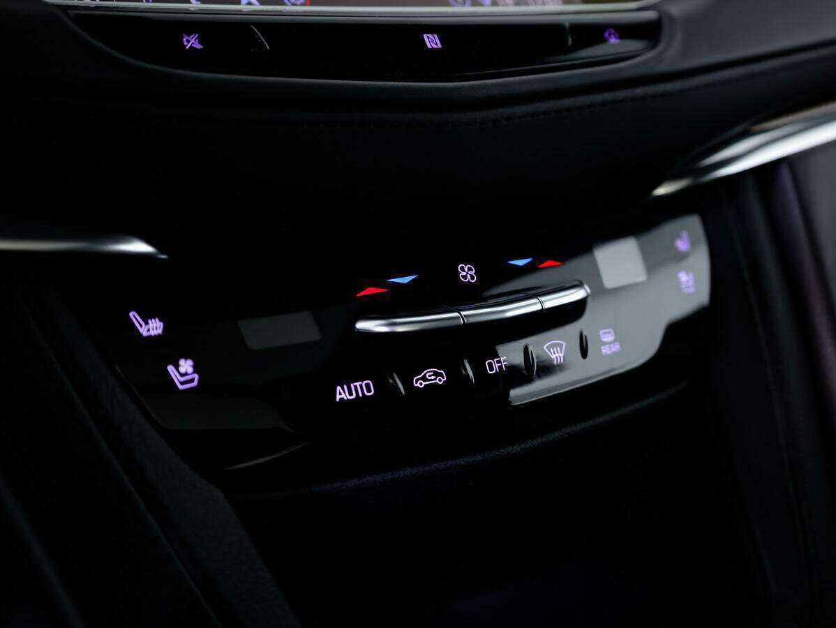 Купить Cadillac XT5, 2019, 38 204 км, фото №14