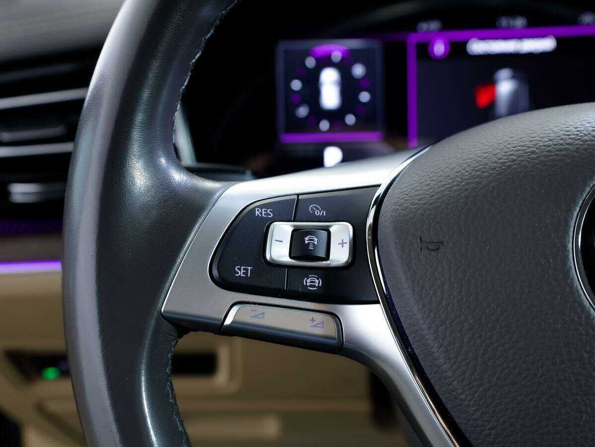 Купить Volkswagen Touareg, 2020, 100 050 км, фото №20