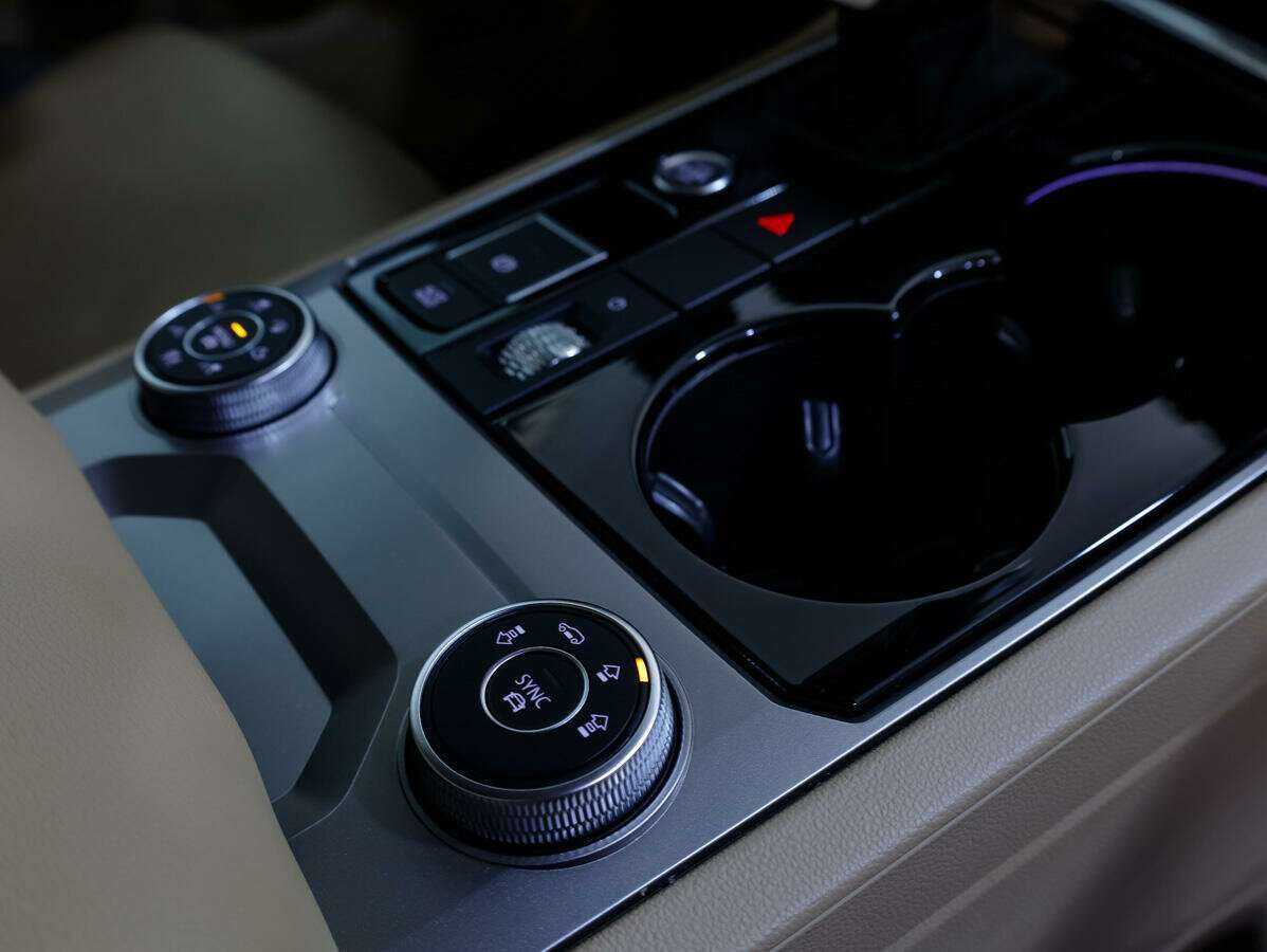 Купить Volkswagen Touareg, 2020, 100 050 км, фото №24