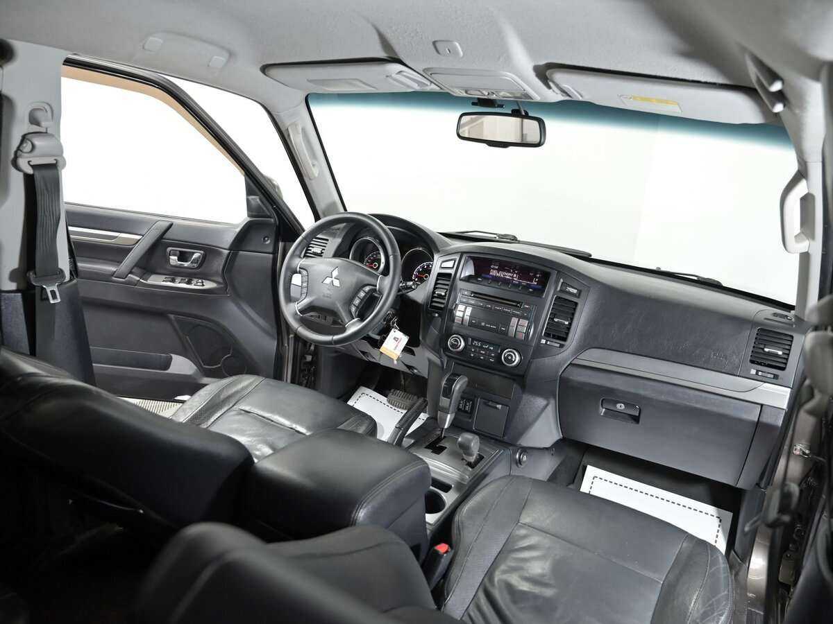 Купить Mitsubishi Pajero, 2010, 153 000 км, фото №5