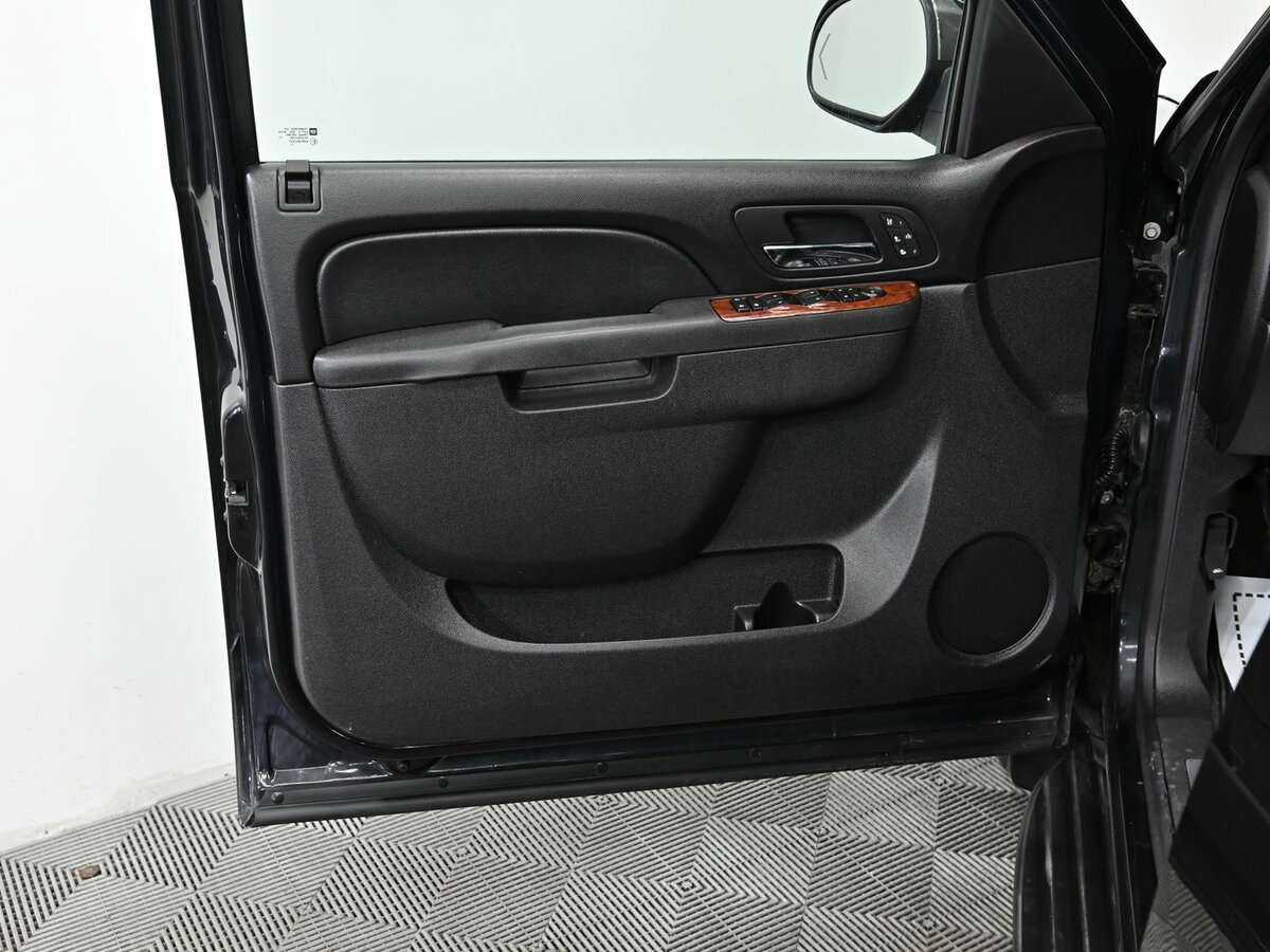 Купить Chevrolet Tahoe 6AT, 2012, 167 000 км, фото №13