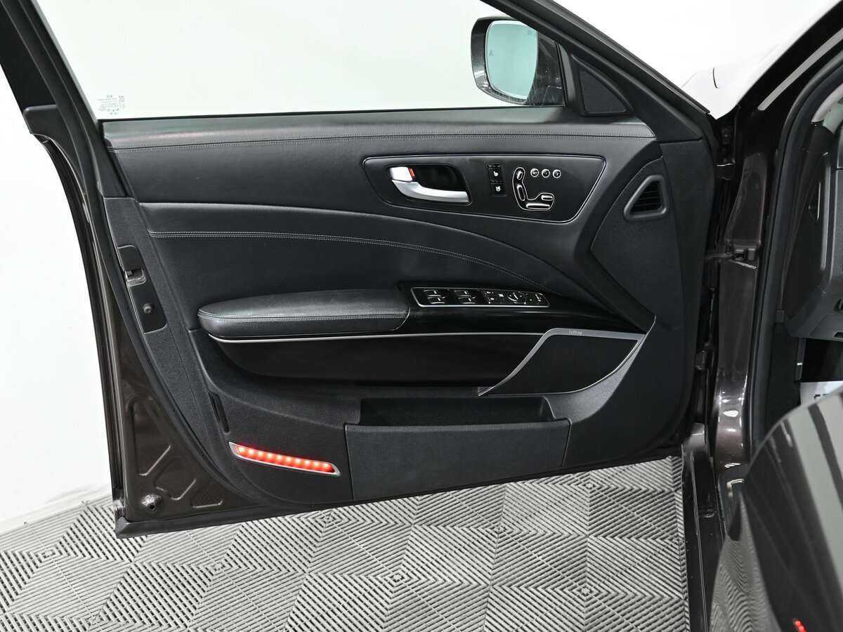 Купить Kia Quoris, 2014, 120 000 км, фото №5