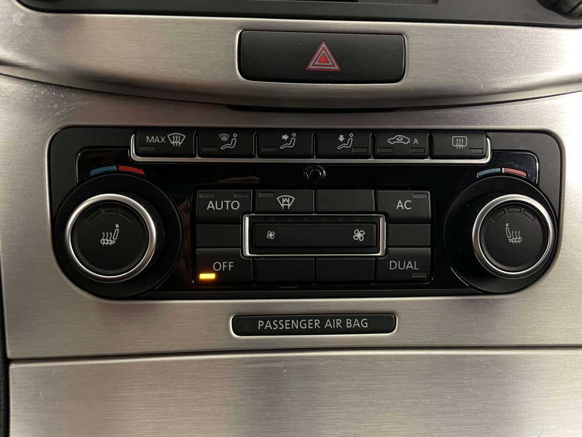 Купить Volkswagen Passat CC, 2011, 213 300 км, фото №15