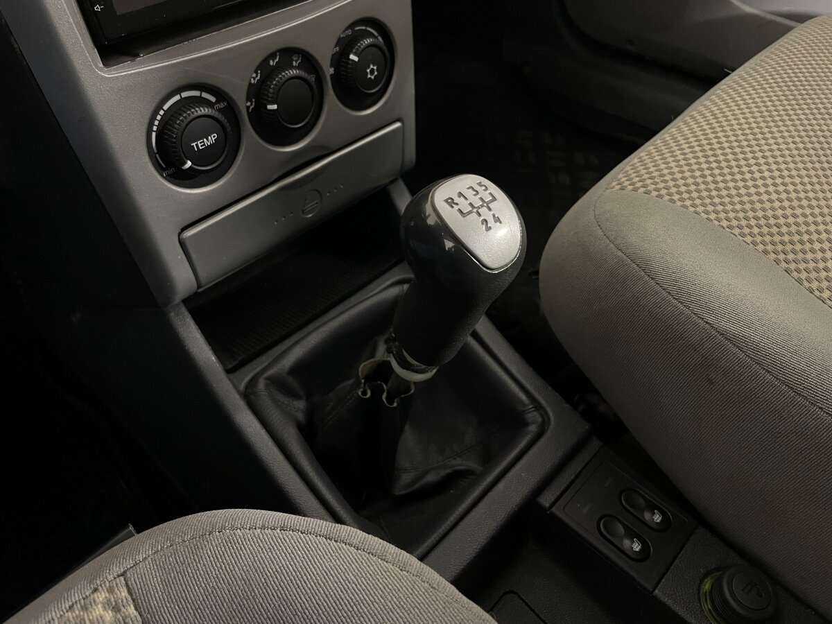 Купить Lada (ВАЗ) Priora, 2012, 189 043 км, фото №17