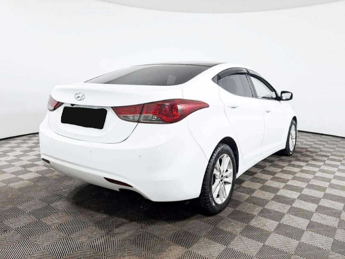 Купить Hyundai Avante, 2011, 171 000 км, фото №4