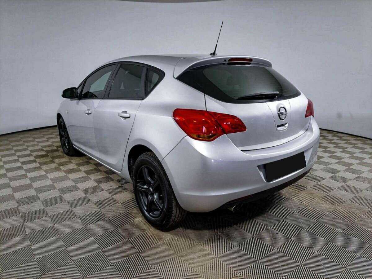 Купить Opel Astra, 2011, 154 900 км, фото №6