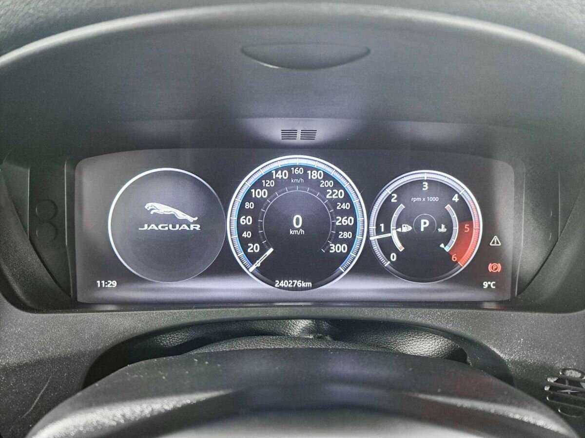 Купить Jaguar F-Pace, 2016, 237 771 км, фото №11