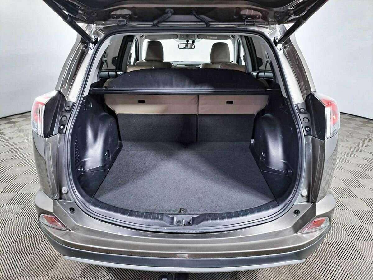 Купить Toyota RAV4, 2019, 78 100 км, фото №9