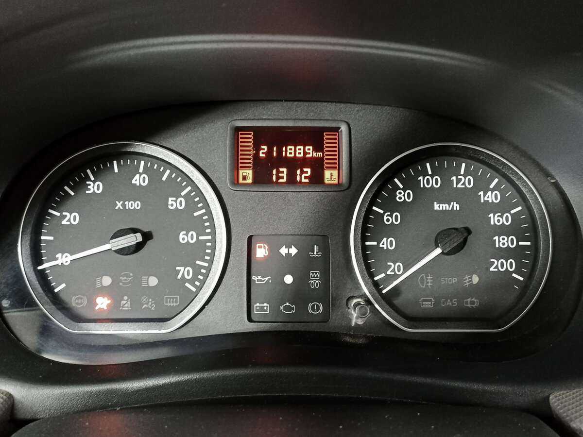 Купить Renault Logan, 2011, 211 890 км, фото №11