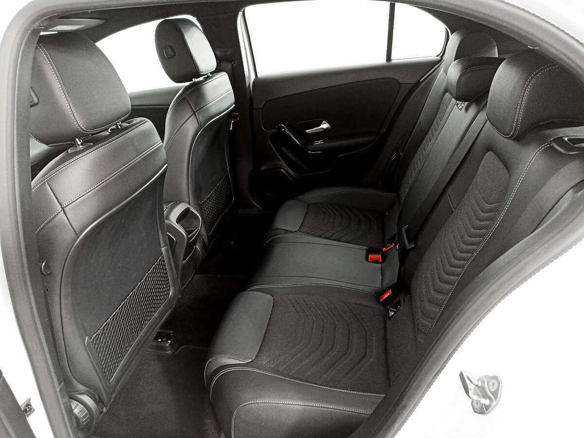 Купить Mercedes-Benz A-Класс 200, 2018, 96 216 км, фото №10