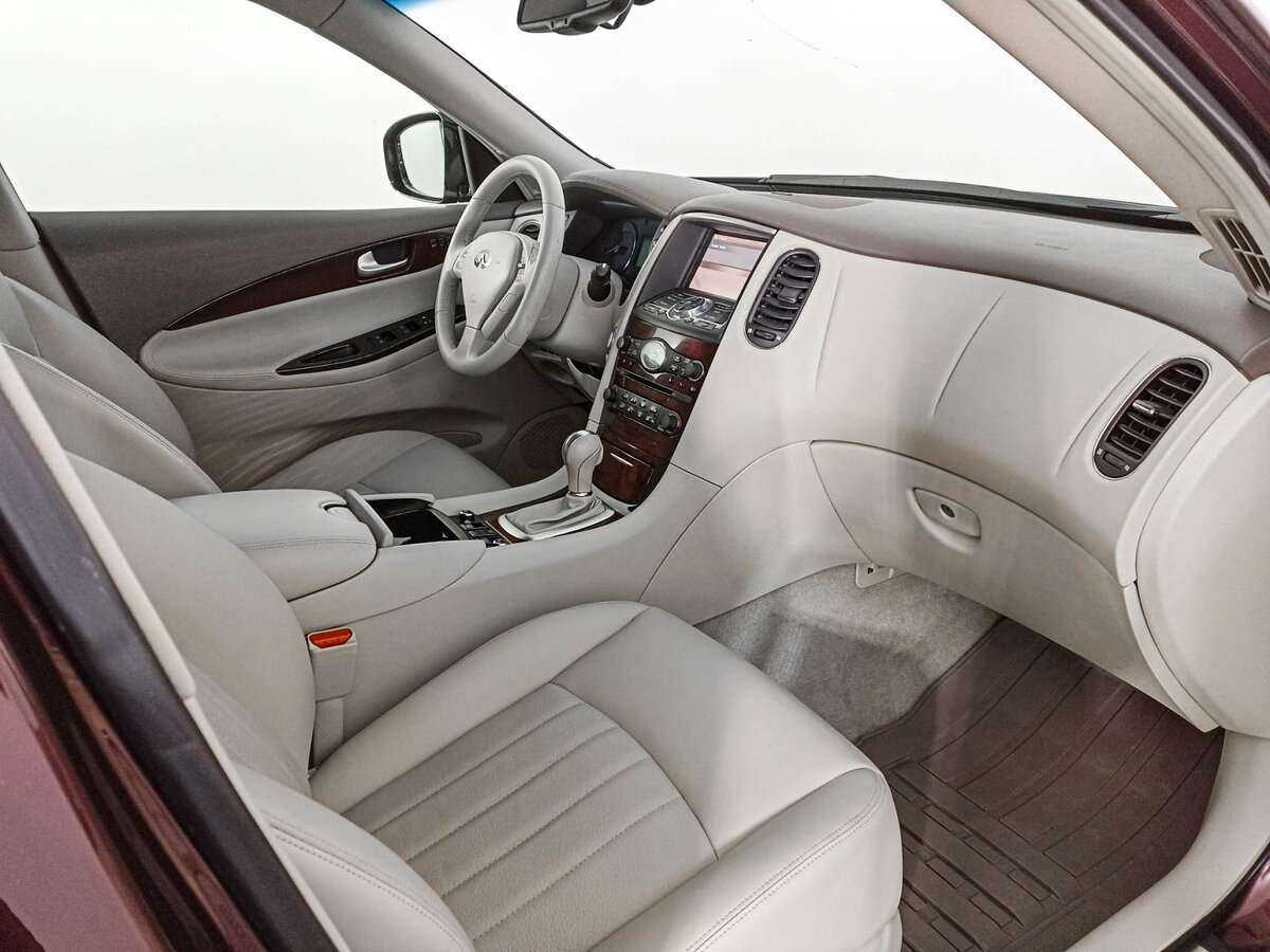 Купить Infiniti QX50, 2015, 109 500 км, фото №11