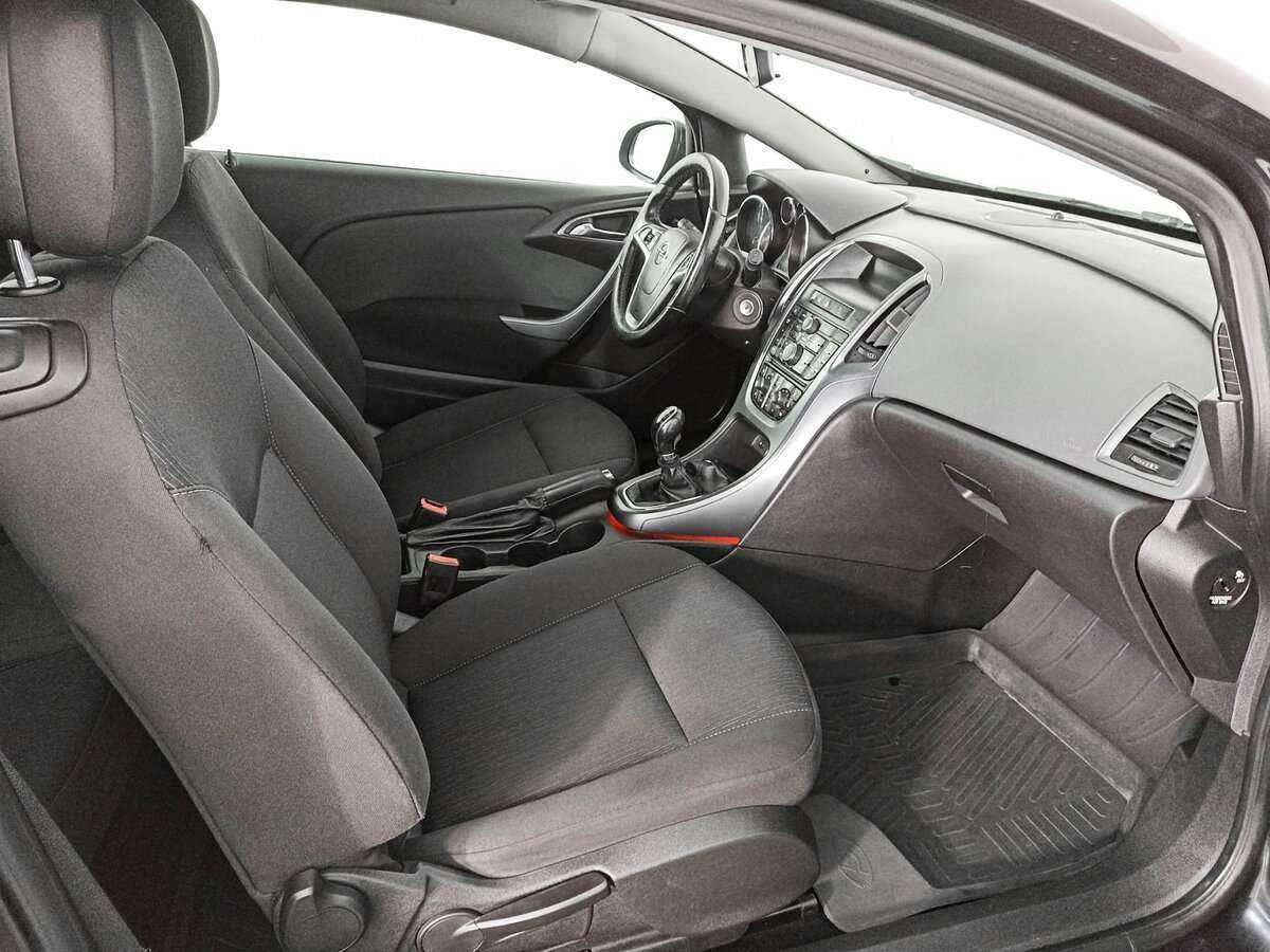 Купить Opel Astra GTC, 2011, 168 003 км, фото №9