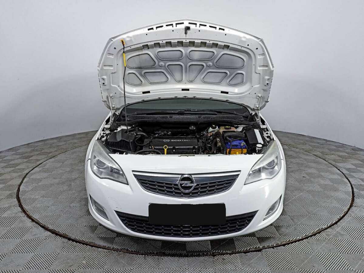 Купить Opel Astra, 2011, 191 219 км, фото №9