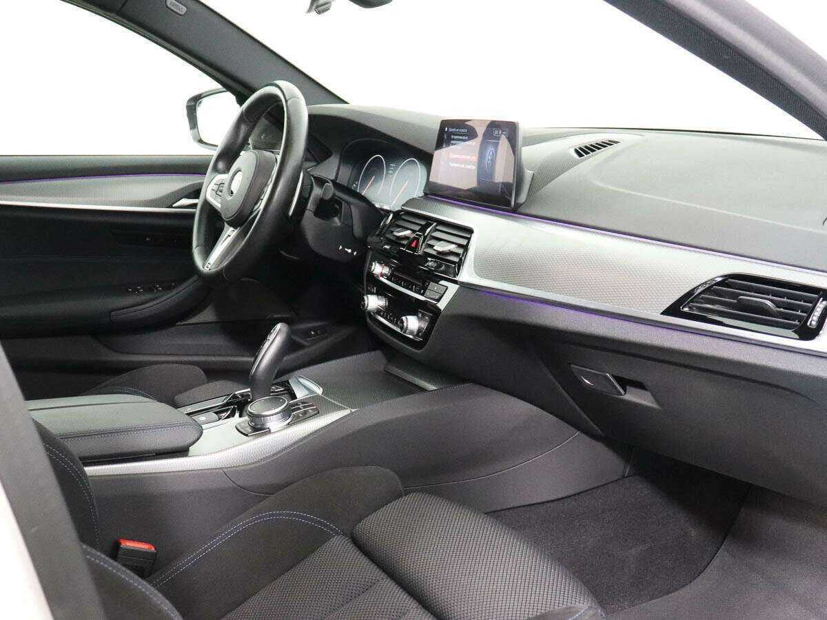 Купить BMW 5 серии 530i xDrive, 2019, 70 000 км, фото №7