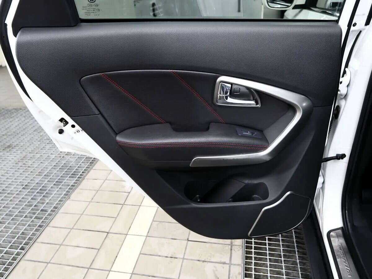 Купить Hawtai Laville, 2017, 91 100 км, фото №10