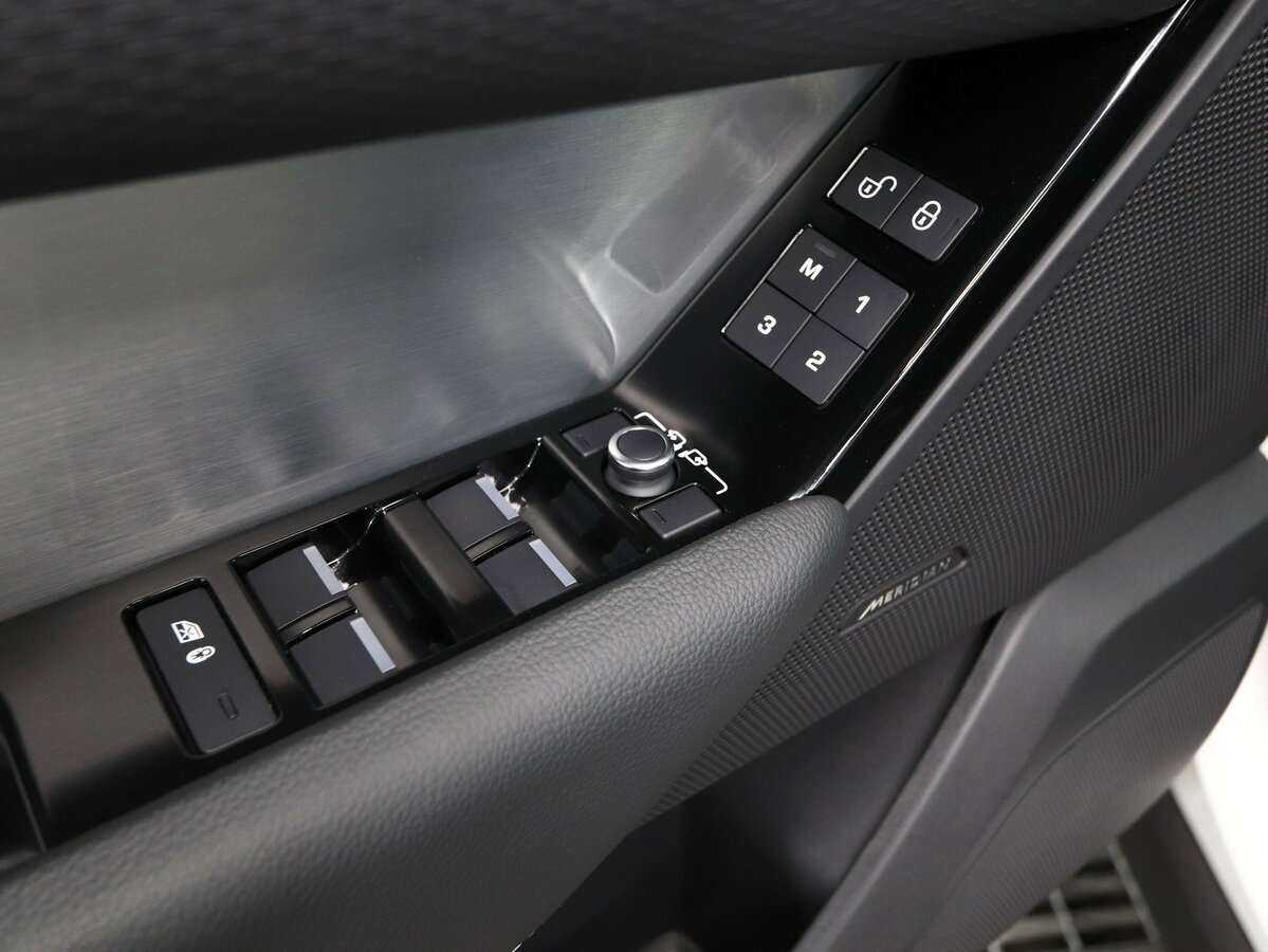 Купить Land Rover Range Rover Velar, 2019, 14 983 км, фото №9
