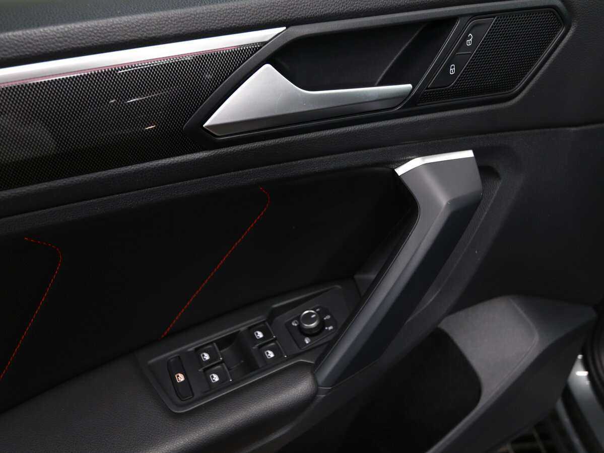 Купить Volkswagen Tiguan, 2021, 48 011 км, фото №7