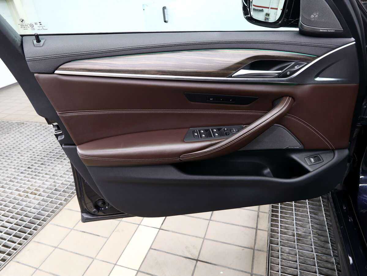Купить BMW 5 серии 530d xDrive, 2019, 79 800 км, фото №8